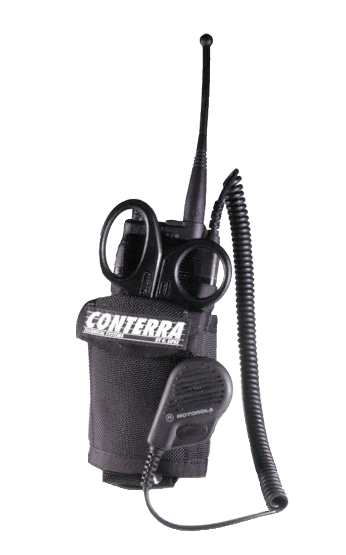 Trauma Pro with a radio and scissors in the pockets